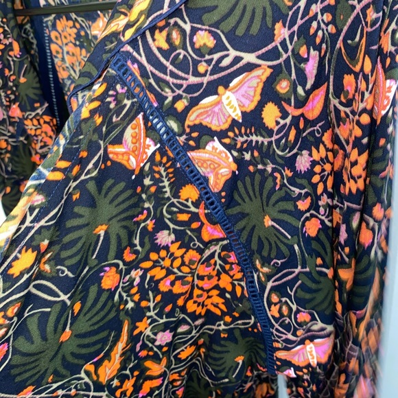 Dress - Picture 6 of 10